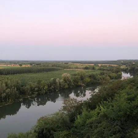 Le Petit Atelier Bed and breakfast Auvillar